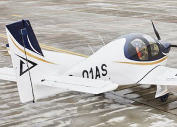 Flying out of the country, the general aircraft on the air show